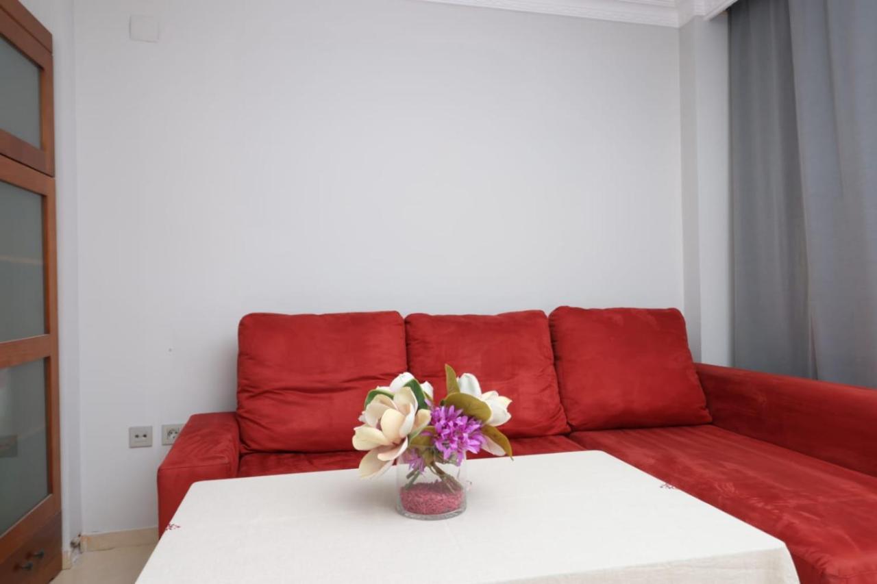 Piso En Pleno Centro De Huelva. Apartamento Exterior foto